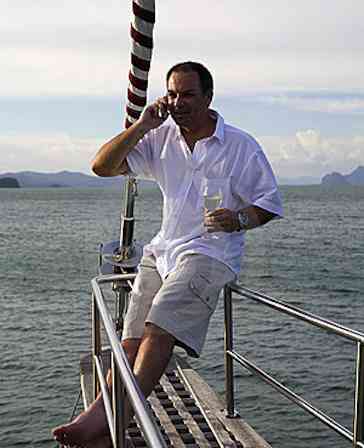 boat living, rv living, mobile living, satellite phone