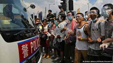 Firechat, Instagram, Whatsapp  outflank vicious government  crackdown in China