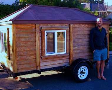 Rob Greenfield from San Diego purchases 'house' measuring 5ft by 10ft