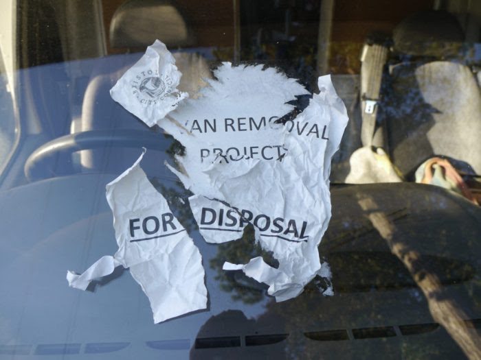 van-fake-note-700x525-4697633