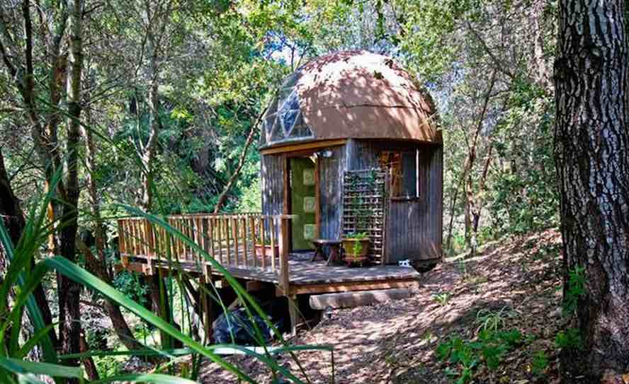 No 1 destination on AirBnB, final few days left unbooked – Yes, its off-grid